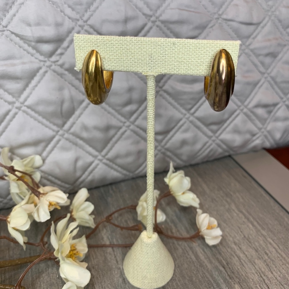 Nordstrom 80’s Era Half Moon Matte Gold Earrings